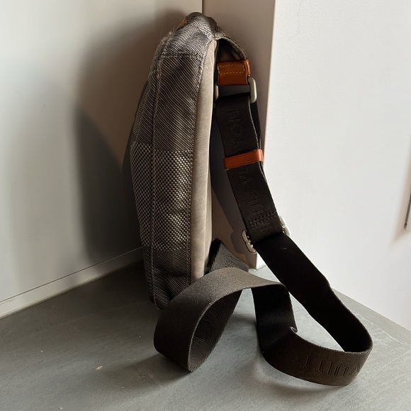 Louis Vuitton Archer Terre Damier Geant Belt Bag - Picture 4 of 13